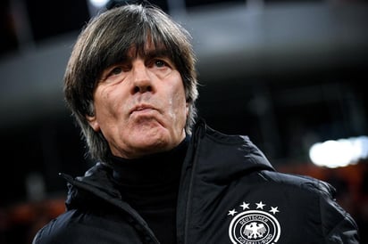 Joachim Löw, fue hospitalizado debido a problemas circulatorios. (ARCHIVO)