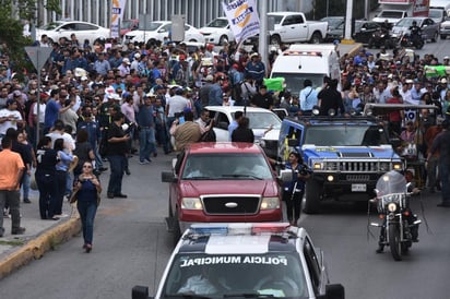 Mas de 8 mil personas marcharon en apoyo a los trabajadores. (EL SIGLO COAHUILA) 