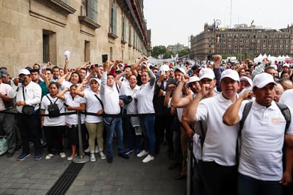 En una carta firmada por Antonio Cepeda Salas, secretario general, y los integrantes de los comités y colegiados, así como por los secretarios generales de 55 secciones en todo el país, el SNTE rechazó la intención del presidente de Estados Unidos de imponer aranceles a todos los productos mexicanos. (ARCHIVO)