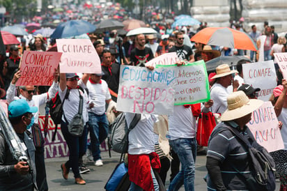  Con la propuesta de que las plazas para los docentes se otorguen por evaluación, examen y certificación, la Alianza de Maestros participará en el parlamento abierto para la definición de las reformas reglamentarias en materia educativa. (ARCHIVO)