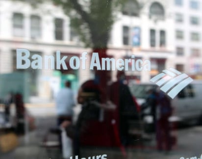 Ante un escenario de menor inversión, así como la incertidumbre sobre futuro de su relación comercial con Estados Unidos, la economía mexicana enfrentará menor crecimiento económico con lo que probablemente estará en recesión, dijo Bank Of America Merrill Lynch Global Research. (ARCHIVO)