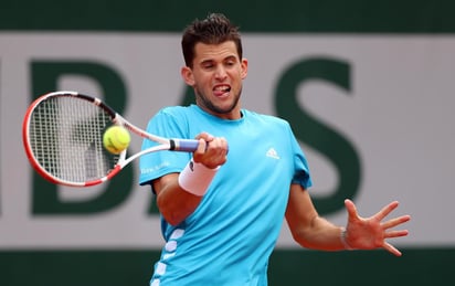 Dominic Thiem se encontraba arriba 6-2, 3-6, 3-1 cuando el juego ante Novak Djokovic fue suspendido por lluvia.