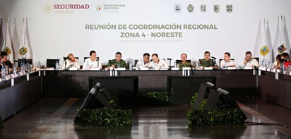 Ambos mandatarios participaron en la Reunión de Coordinación Regional Zona 4 noreste, la cual fue organizada por la Secretaría de Seguridad Pública y Participación Ciudadana, en la que también intervinieron otros gobernadores del país. (EL SIGLO DE TORREÓN)
