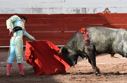 El español Emilio Silvera, destacó en la Novillada Internacional-Azul, celebrada en Ciudad Lerdo. (EL SIGLO DE TORREÓN/JESÚS GALINDO) 