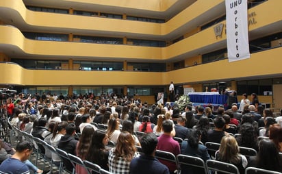 Norberto Ronquillo era 'un muy buen muchacho, era muy respetuoso con su tía, le hablaba de usted, era de un trato muy bueno', dice Susana Rodríguez, quien conoció al joven estudiante de la Universidad del Pedregal y a su familia. (EFE)