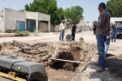 El colector Las Vegas se hundió a un año de haberse hecho unos trabajos. (EL SIGLO DE TORREÓN)