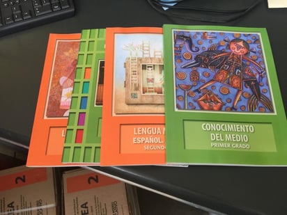 La entrega de los nuevos libros de texto se esperan para antes de que finalice el mes o en el mes de julio.