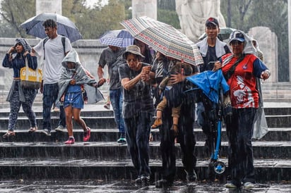 En las ciudades tiende a haber picos de lluvia más marcados. (ARCHIVO)