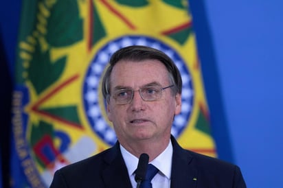 El presidente brasileño, Jair Bolsonaro, salió este jueves en defensa de su ministro de Justicia, Sergio Moro, y aseguró que lo que su colaborador hizo por Brasil como el juez responsable por la mayor operación de combate a la corrupción en el país 'no tiene precio'. (ARCHIVO)