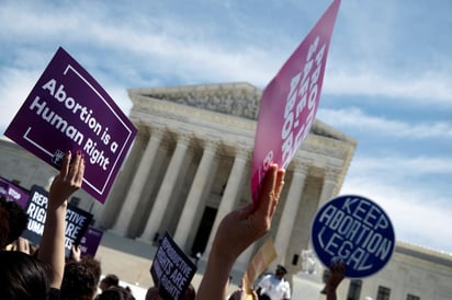 El Tribunal de EUA ratificó la opción legal de aborto en inmigrantes menores de edad en centros de detención.