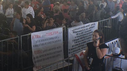 El primer grupo se encuentra sobre la carretera Gómez Palacio - Ciudad Juárez metros antes del Periférico mientras que un segundo se encuentra debajo del puente vehicular de Periférico frente a un centro comercial y un tercero, a unos metros de la Unidad Deportiva. (EL SIGLO DE TORREÓN)