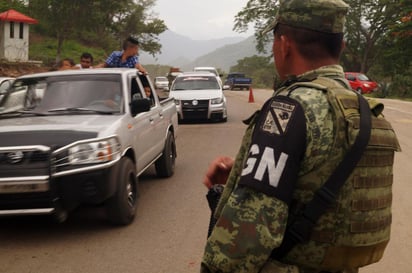 Los centroamericanos no cuentan con permisos migratorios para integrarse de forma regular al país, por lo que están siendo frenados en la frontera sur. (NOTIMEX)