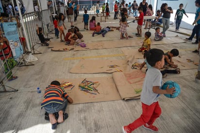 Antes de viajar a Tapachula, Chiapas, el presidente Andrés Manuel sostuvo un encuentro privado con Henrietta Fore, directora ejecutiva de Unicef, con quien acordó trabajar en favor de menores migrantes y la niñez en situación de vulnerabilidad y pobreza de México. (ARCHIVO)