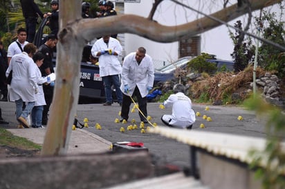  La Ciudad de México, que durante años fue un diamante sin apenas fisuras protegido de los altos números de homicidios en otros estados del país, ha dejado desde hace meses de ser esa joya intocable para los criminales. (ARCHIVO)