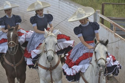 Espectáculo a caballo, podrá observarse durante el fin de semana en el lienzo charro del 11 - 40.