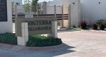 El occiso fue identificado como Iván quien era director en la clínica 82 del IMSS. (EL SIGLO DE TORREÓN)