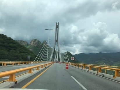 Alrededor de 1,267,465 unidades han transitado por la Supercarretera Durango-Mazatlán. (EL SIGLO DE TORREÓN)