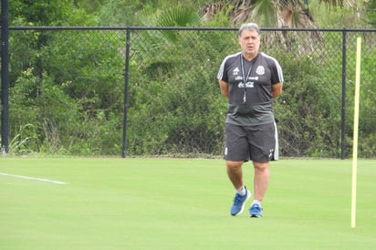 Gerardo Martino, técnico de la Selección Mexicana, mencionó que su equipo debe mantener su forma de juego y no cometer errores.