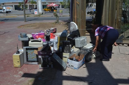 Si usted no asistió ayer, puede acudir de lunes a viernes en horario de 8:00 a 16:00 horas. (EL SIGLO DE TORREÓN)