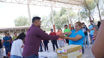 Alejandra Cabello, coordinadora del Departamento de Idiomas de la UTLD, informó que la duración de estos cursos de inglés fue de poco más de cuatro meses y se les entregó a cada estudiante una certificación avalada por la Universidad de Cambrige. (EL SIGLO DE TORREÓN)
