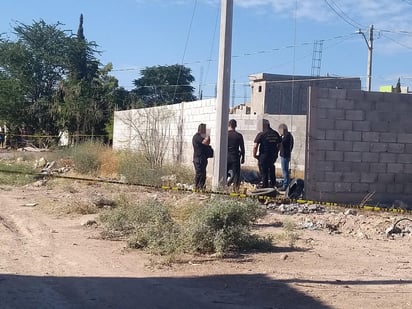 En una finca en construcción, que se localiza por la calle Azteca, justo enfrente de una iglesia, se encontraba una persona sin vida. (EL SIGLO DE TORREÓN)