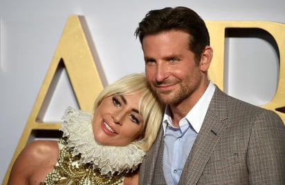 Una revista sensacionalista reveló que la cantante Lady Gaga y Bradley Cooper podrían estar en la espera de un hijo. (ARCHIVO)