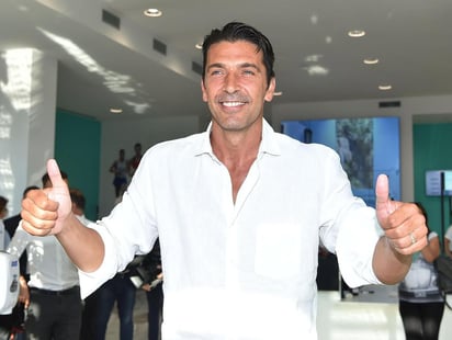 Buffon se sometió este jueves al reconocimiento médico previo a la formalización de un contrato de una temporada con el Juventus Turín. (EFE)