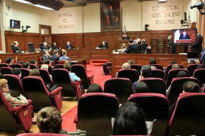 La Suprema Corte señaló que los Congrsos invaden la esfera de competencia del Congreso de la Unión. (ARCHIVO)