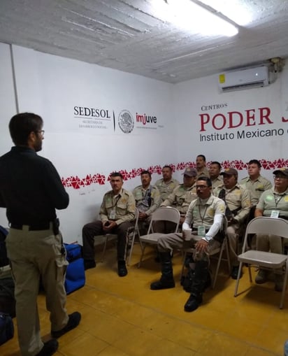 Además de la videoconferencia, los elementos de Tránsito y Vialidad también recibieron un curso de primeros auxilios. (EL SIGLO DE TORREÓN)