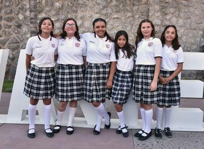 Ivanna González, Romina Arratia, Meredit Bustos, Nataly Coss, Sofía Dávila e Irma Cázares.