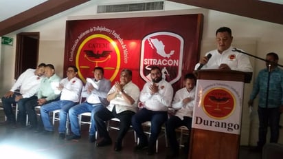 La Confederación Autónoma de Trabajadores y Empleados de México (Catem) no viene a desplazar a nadie, ni a combatir a nadie ni a crear rivalidades de ningún tipo, sino a fortalecer la vida sindical, aseguró Christian Salazar Mercado, secretario general de la Catem. (FABIOLA P. CANEDO/EL SIGLO DE TORREÓN)