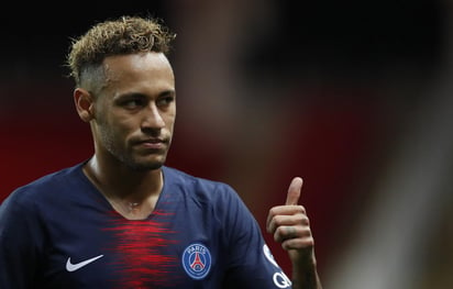 PSG deja la puerta abierta para que Neymar se vaya, pero eso exige que haya una oferta financiera que le convenga. (ARCHIVO)