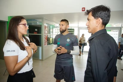 Los jugadores recibieron el adiestramiento en una sesión. (EL SIGLO DE TORREÓN)