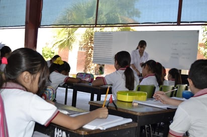 Fueron 719 escuelas las que concluyeron curso hoy, mientras que 487 que optaron por el calendario de 185 días terminaron el pasado 26 de junio. (ARCHIVO)