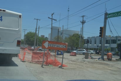 Afirman que obras de Revolución y Colón están debidamente señalizadas para evitar percances. (ROBERTO ITURRIAGA)