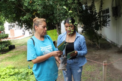 Ecología Municipal regaló árboles a los ciudadanos en el Día del Árbol. (EL SIGLO DE TORREÓN)