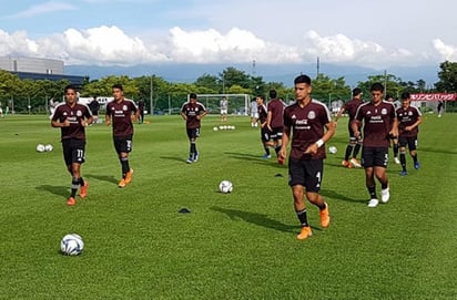 Los goles de la victoria fueron obra de César Mata, jugador del Necaxa, y Teun Wilke, quien milita en el club holandés Heerenheven. (CORTESÍA) 