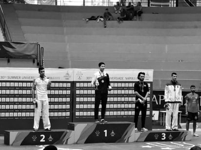 Es la tercera ocasión que un representante mexicano sube al podium de ganadores en la justa mundial universitaria que se celebra en Italia. (EL SIGLO DE TORREÓN)