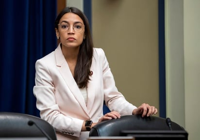 El presidente Donald Trump fustigó el domingo a un grupo de legisladoras demócratas de color, llamándolas a irse del país y regresar a “a esos estropeados lugares llenos de crimen de donde vinieron”. (ARCHIVO)