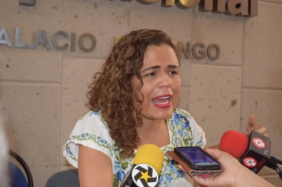 Gómez del Campo consideró que dichas redadas aumentarán la ocupación en los centros de detención de migrantes, cuyas condiciones de hacinamiento, poca higiene y separación de niños de sus padres han sido denunciados por medios de comunicación y legisladores demócratas estadounidenses. (ARCHIVO)