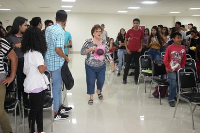 En el salón principal de Ciudad DIF se realizó la presentación de este taller denominado “Descubriéndome”, impartido por la activista Robin Posgay. (EL SIGLO DE TORREÓN)
