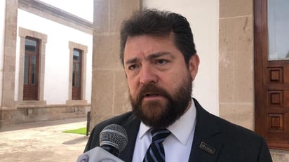 Javier Mier Mier explicó que la Ley establece como fecha límite el 13 de agosto para resolver, pero se busca terminar antes para dotar de certidumbre y confianza a la ciudadanía duranguense. (EL SIGLO DE TORREÓN)
