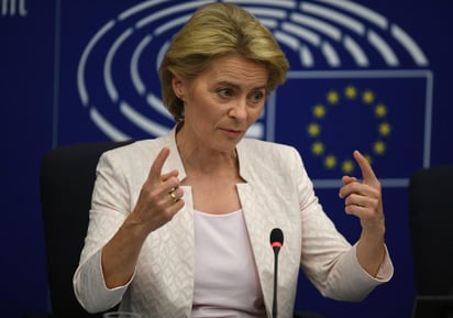 Ursula von der Leyen fue ratificada ayer como presidenta de la Comisión Europea y se convierte en la primera mujer en ocupar el cargo. (EFE)