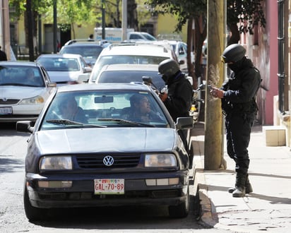 El problema de corrupción entre las autoridades de seguridad alienta a la desconfianza e inhibe la impartición de justicia. (EL SIGLO DE TORREÓN)