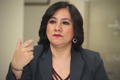  Irma Eréndira Sandoval Ballesteros, titular de la Función Pública (SFP), informó que en siete meses del inicio de la presente administración se han abierto más de 17 mil investigaciones por corrupción en el servicio público federal y que ha derivado en la sanción de mil 426 servidores públicos, una tercera parte de ellos con puestos de alto nivel. (ARCHIVO)