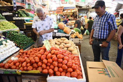 En la primera quincena de julio de este año, los precios al consumidor aumentaron 0.27 por ciento, en línea con lo esperado, con lo cual la inflación a tasa anual se ubicó en 3.84 por ciento. (ARCHIVO)