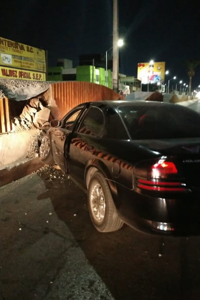 Después del impacto, el conductor responsable huyó de los hechos de forma pedestre. (EL SIGLO DE TORREÓN)