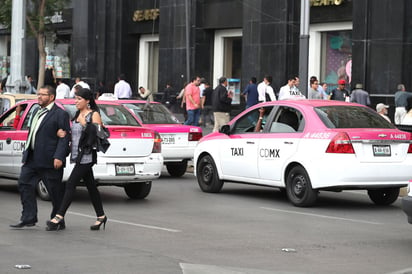  La Fiscalía Desconcentrada de Investigación en Cuauhtémoc indaga a dos taxistas, quienes fingieron un altercado en la vía pública para presuntamente secuestrar a tres menores que viajaban en uno de los vehículos de alquiler. (ARCHIVO)