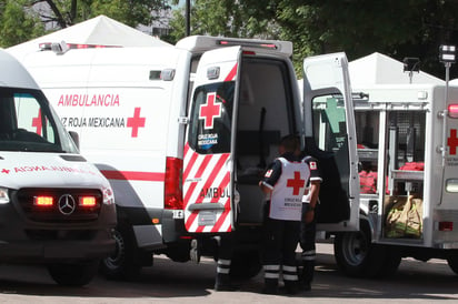 Un hombre resultó lesionado al caer de una altura de cinco metros mientras trabajaba con la instalación eléctrica de su hogar. (EL SIGLO DE TORREÓN)