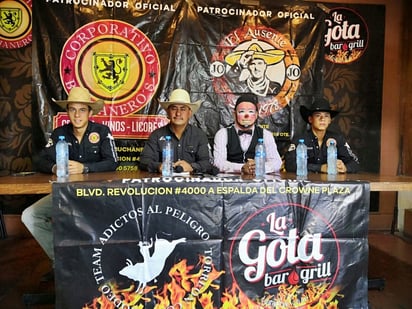 Jinetes, payaso show y comité organizador, ofrecieron los detalles de este evento que tiene como objetivo, dar apoyo a los Bomberos.